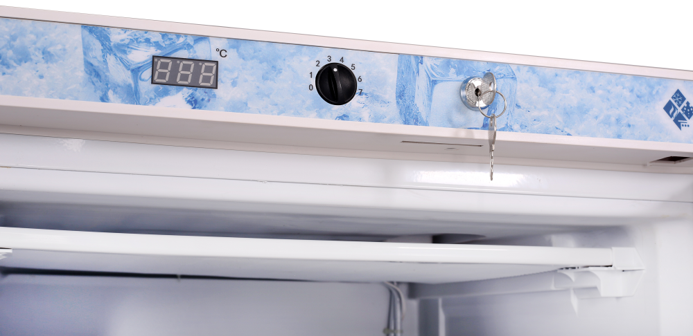 KBS Tiefkühlschrank, Stahl und Kunststoff, Weiß, 0,3kW, 230V, 600L, 777x695x1890mm (602 TK)