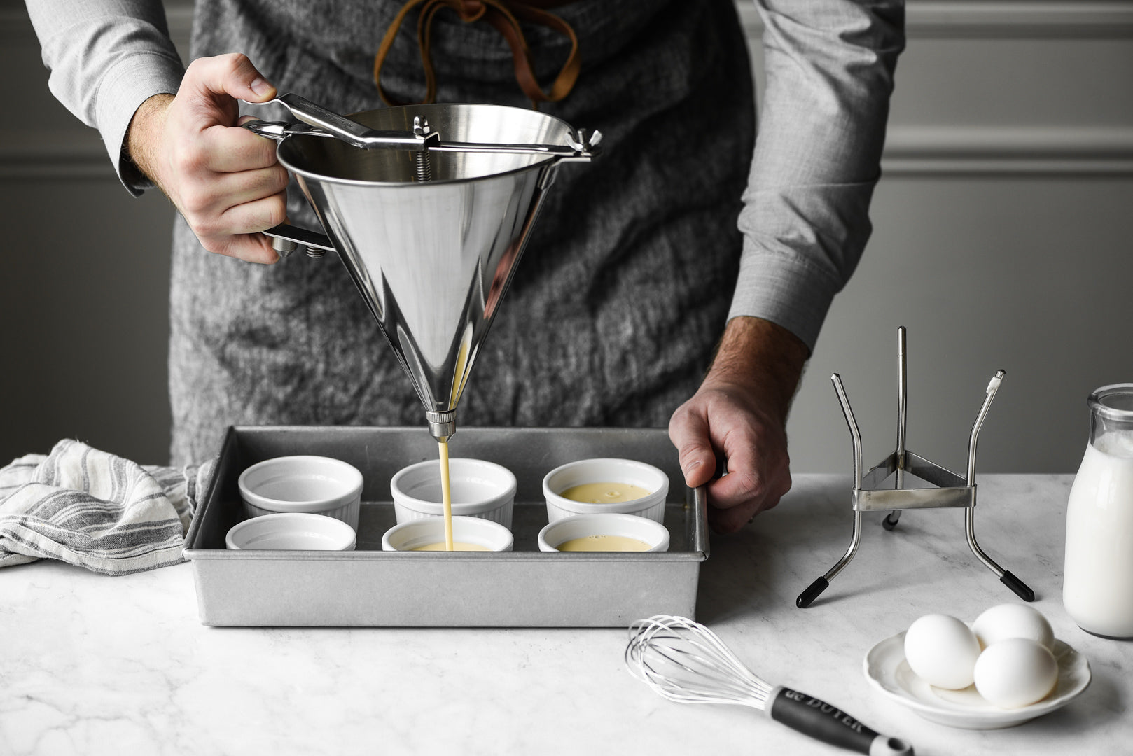 de Buyer AUTOMA. FONDANTTRICHTER MIT 3 AUSLAUFMAßEN 1,9 L OHNE STAND