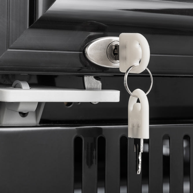 360L Getränkekühlschrank mit Glastür. Abschließbar. Komplett schwarz.