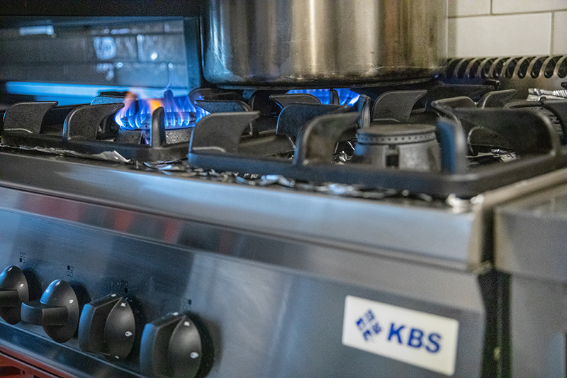 KBS Gas-Kochfläche (6 Brenner, als Tischgerät), Edelstahl und Gusseisen, Silber, 30kW, 1050x700x280mm