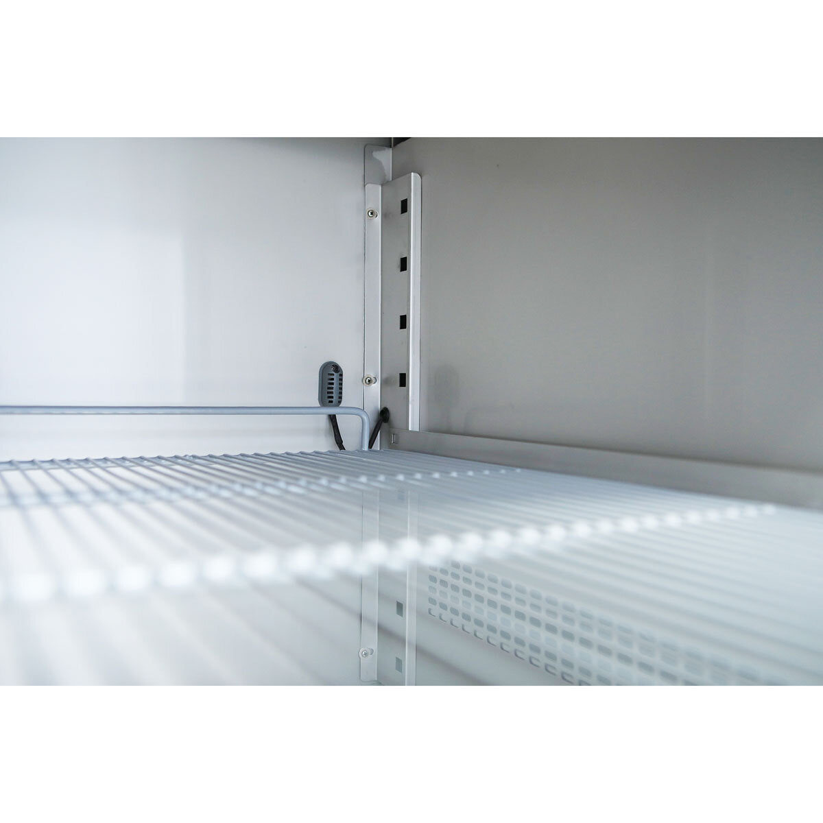 Vaiotec Pizzakühltisch " EASYLINE 800" (3-türig), Edelstahl und Granit, Silber und Grau, 0,33kW, 230V, 2020x800x1000mm